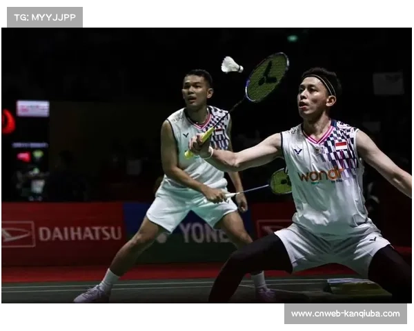 印尼羽毛球队恋情曝光：男双菲克里与混双丽莎社交媒体分享庆生合照